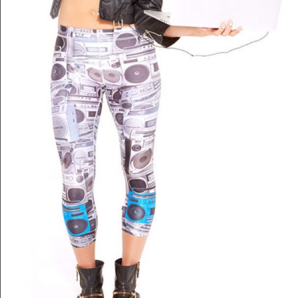 🎶💕Zara Terez Performance apparel vintage Boombox Stereo leggings 🎵🎧